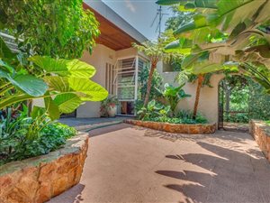 4 Bed House in Florida Hills