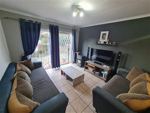3 Bed Townhouse in Honeydew Ridge