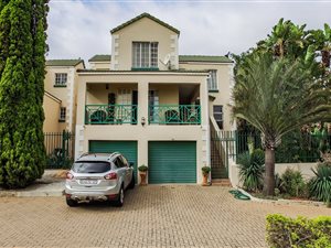 3 Bed Townhouse in La Montagne