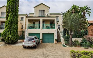 3 Bedroom Townhouse in La Montagne
