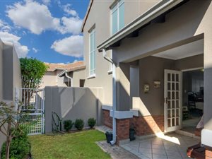 2 Bed Townhouse in Bryanston