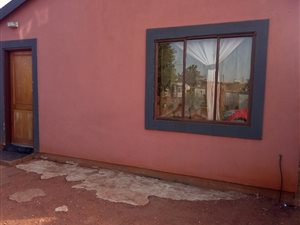 2 Bed House in Katlehong