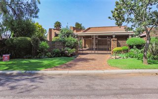 3 Bedroom House in Sunward Park