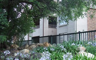 3 Bedroom Townhouse in Constantia Kloof