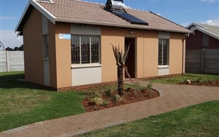 3 Bedroom House in Vosloorus