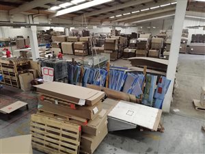 2638 m² Commercial space in New Germany