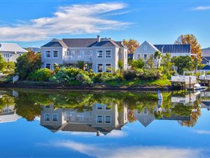 4 Bed House in Thesen Islands