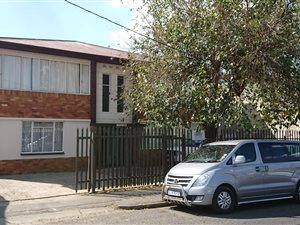 7 Bed House in La Rochelle