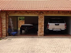 2 Bedroom Townhouse in Elarduspark