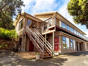 3 Bed House in Glencairn Heights