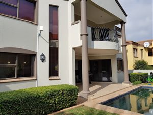 4 Bed Cluster in Meyersdal