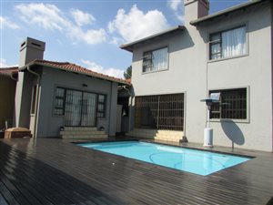 3 Bed Cluster in Ruimsig
