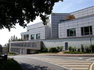 657 m² Office Space in Sandhurst