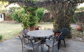 4 Bedroom House in Olivedale