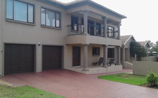 6 Bedroom House in Constantia Park