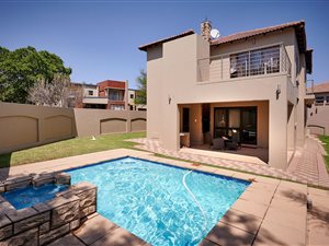 3 Bed House in Carlswald North Estate