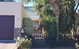 3 Bedroom House in Oudtshoorn Central
