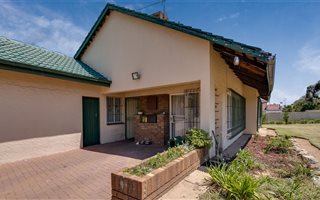 3 Bedroom House in Wendywood