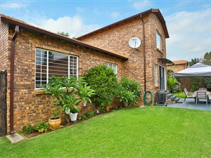 4 Bed Townhouse in Randpark Ridge