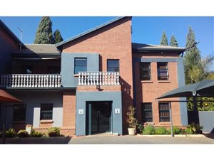 123 m² Commercial space in Clubview