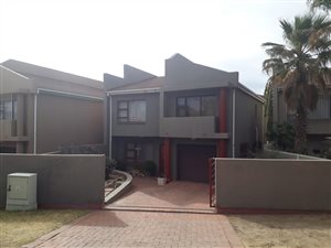 3 Bed Townhouse in Ladybrand