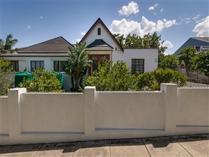 4 Bed House in College Hill