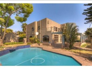 5 Bed House in Marlboro Gardens