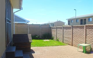 2 Bedroom Townhouse in Gonubie