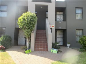 2 Bed Townhouse in Marais Steyn Park