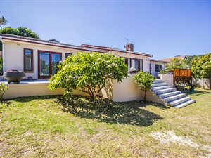 5 Bedroom House in Capri