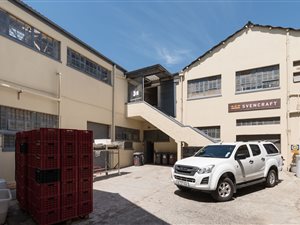 305 m² Commercial space in Salt River