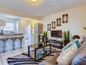 2 Bed Apartment in Allens Nek