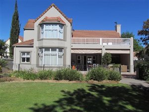 3 Bed House in Boschenmeer Golf Estate