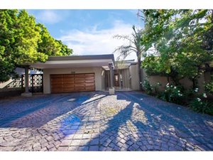 4 Bed House in Dainfern Golf Estate