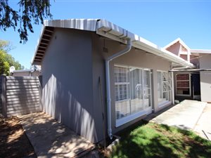 3 Bed House in Oudtshoorn