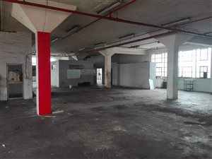 700 m² Industrial space in Umgeni Park