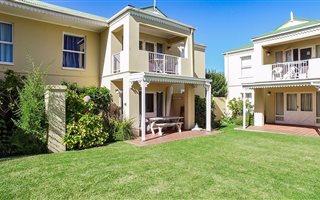 3 Bedroom Apartment in River Club