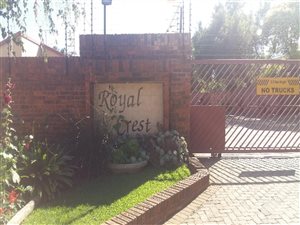 3 Bed Townhouse in Radiokop