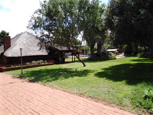 2.5 ha Farm in Magaliesmoot AH