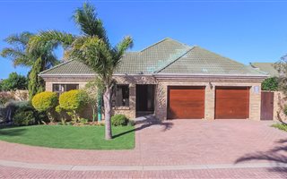 3 Bedroom Townhouse in Summerstrand