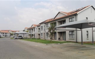 2 Bedroom Apartment in Lakefield