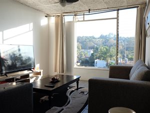 2 Bed Flat in Lynnwood Manor