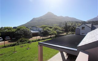 4 Bedroom House in Noordhoek