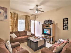 2 Bed Flat in Pinetown Central