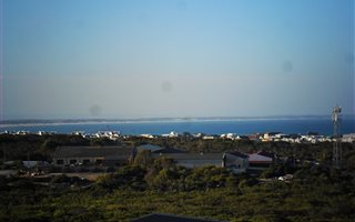 640 m² Land available in Struisbaai