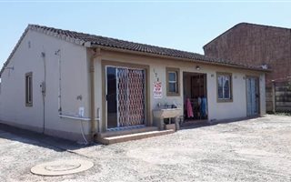 3 Bedroom Simplex in Stonebridge