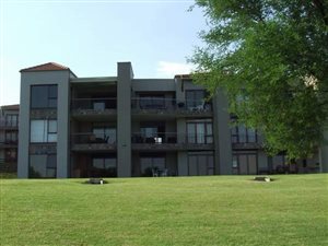 3 Bed Apartment in Miravaal