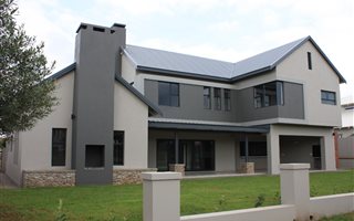 4 Bedroom House in The Meadows