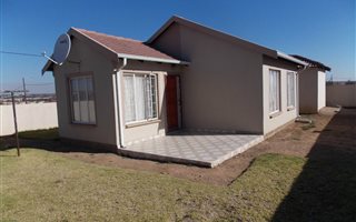 3 Bedroom House in Klarinet