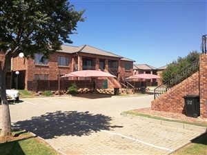2 Bedroom Apartment in Rand Collieries